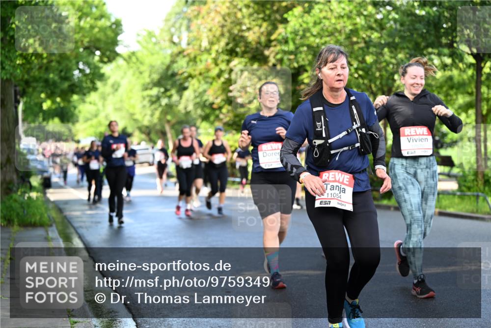 14.06.2026 - REWE Women's Run Dr. Thomas Lammeyer http://msf.ph/oto/9759349 14.06.2026 09:23:49 Laufen 11054, 10570, 57 meine-sportfotos.de