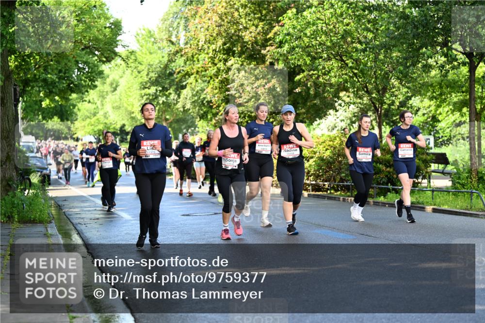 14.06.2026 - REWE Women's Run Dr. Thomas Lammeyer http://msf.ph/oto/9759377 14.06.2026 09:23:52 Laufen 11373, 11073, 7, 10818 meine-sportfotos.de