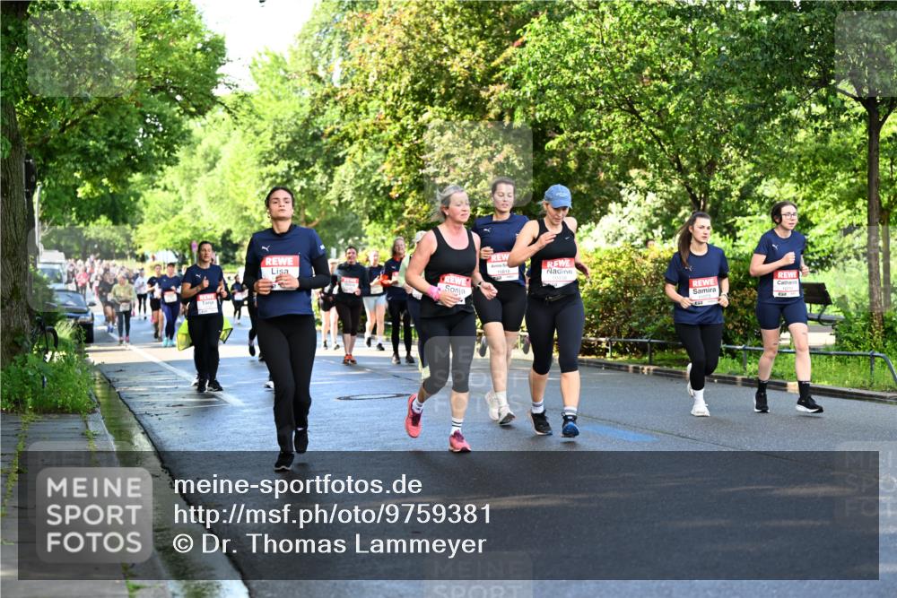 14.06.2026 - REWE Women's Run Dr. Thomas Lammeyer http://msf.ph/oto/9759381 14.06.2026 09:23:52 Laufen 10818, 50 meine-sportfotos.de