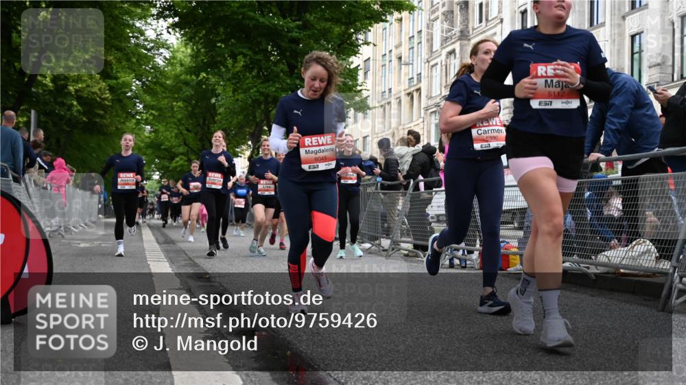 14.06.2026 - REWE Women's Run J. Mangold http://msf.ph/oto/9759426 14.06.2026 11:01:29 Ziel 5022, 5052, 5053, 5056, 5059, 5110, 5112, 5330, 5360, 5445, 5720, 5721, 5907, 6015, 6045 meine-sportfotos.de
