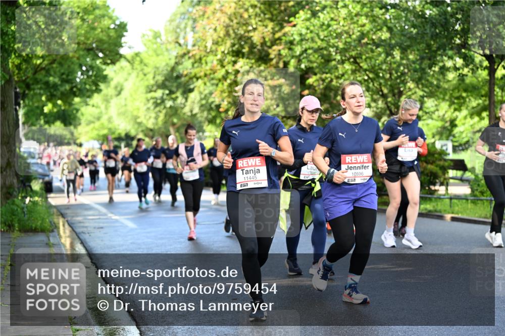 14.06.2026 - REWE Women's Run Dr. Thomas Lammeyer http://msf.ph/oto/9759454 14.06.2026 09:23:58 Laufen 11445, 7, 10596, 7 meine-sportfotos.de