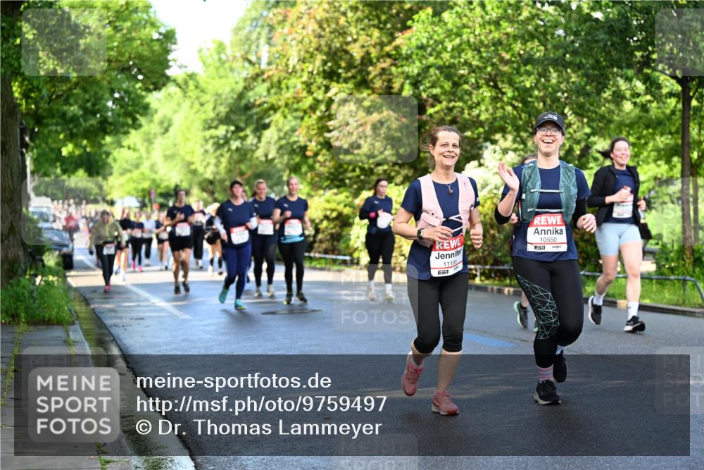 14.06.2026 - REWE Women's Run Dr. Thomas Lammeyer http://msf.ph/oto/9759497 14.06.2026 09:24:01 Laufen 11195, 7, 10550, 7 meine-sportfotos.de
