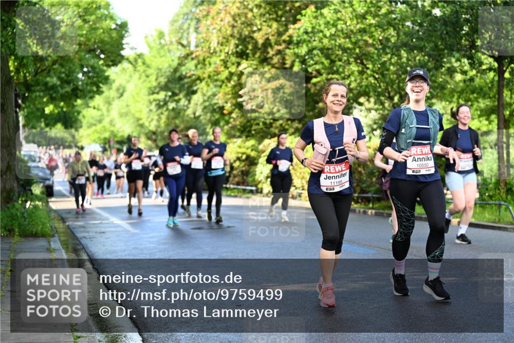 14.06.2026 - REWE Women's Run Dr. Thomas Lammeyer http://msf.ph/oto/9759499 14.06.2026 09:24:01 Laufen 11195, 7, 10550, 657 meine-sportfotos.de