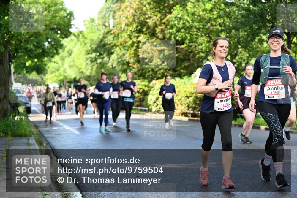 14.06.2026 - REWE Women's Run Dr. Thomas Lammeyer http://msf.ph/oto/9759504 14.06.2026 09:24:01 Laufen 11195, 7, 10550, 657 meine-sportfotos.de