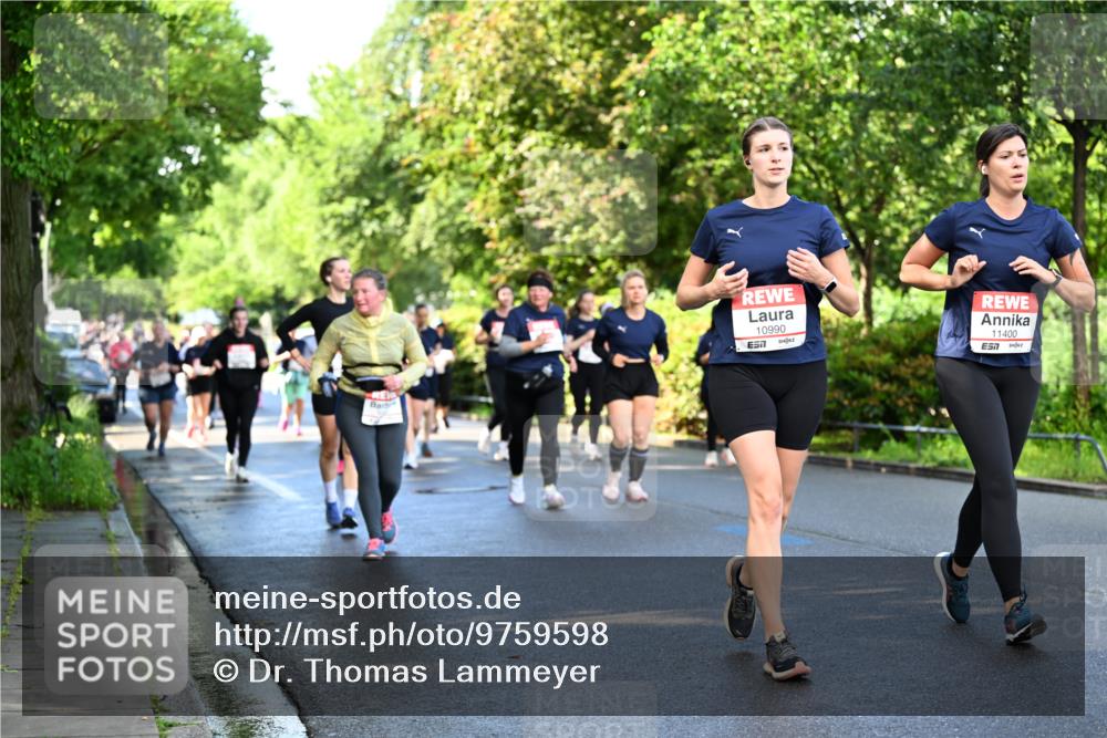 14.06.2026 - REWE Women's Run Dr. Thomas Lammeyer http://msf.ph/oto/9759598 14.06.2026 09:24:08 Laufen 10990, 7, 11400, 7 meine-sportfotos.de