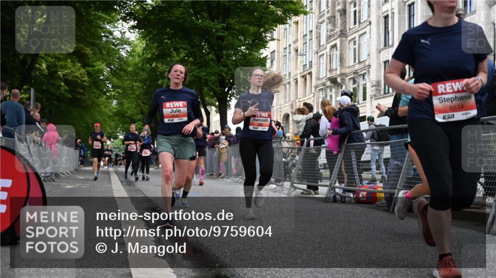 14.06.2026 - REWE Women's Run J. Mangold http://msf.ph/oto/9759604 14.06.2026 11:01:52 Ziel 5027, 5049, 5310, 5514, 5561, 5601, 5608, 5610, 5689, 5853, 5865, 5882, 5992, 6060 meine-sportfotos.de