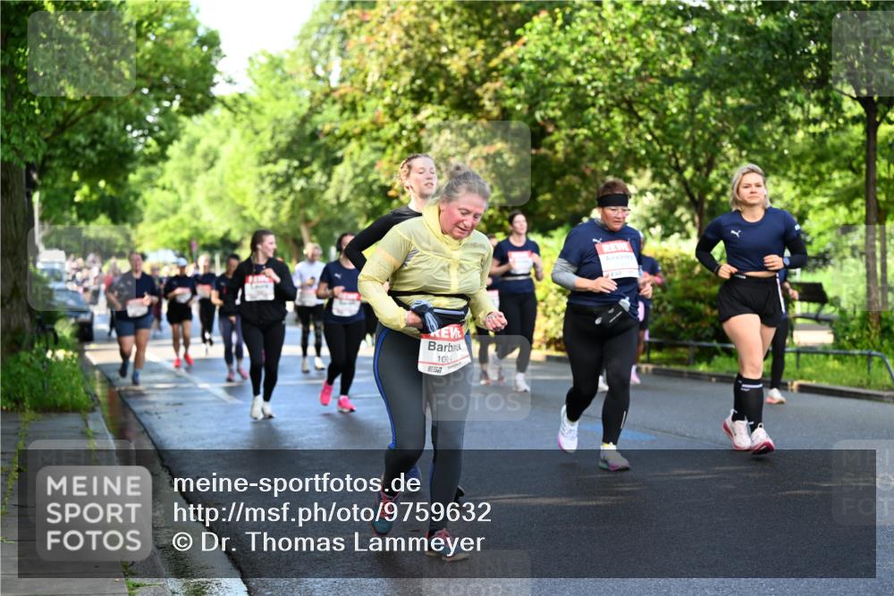 14.06.2026 - REWE Women's Run Dr. Thomas Lammeyer http://msf.ph/oto/9759632 14.06.2026 09:24:11 Laufen 10964, 7 meine-sportfotos.de