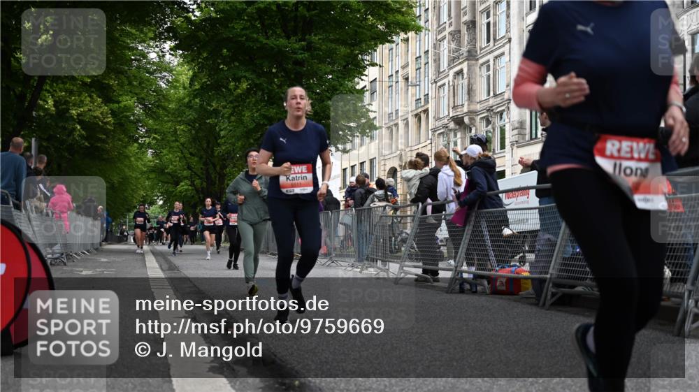 14.06.2026 - REWE Women's Run J. Mangold http://msf.ph/oto/9759669 14.06.2026 11:01:59 Ziel 5027, 5192, 5261, 5310, 5511, 5561, 5579, 5608, 5685, 5689 meine-sportfotos.de