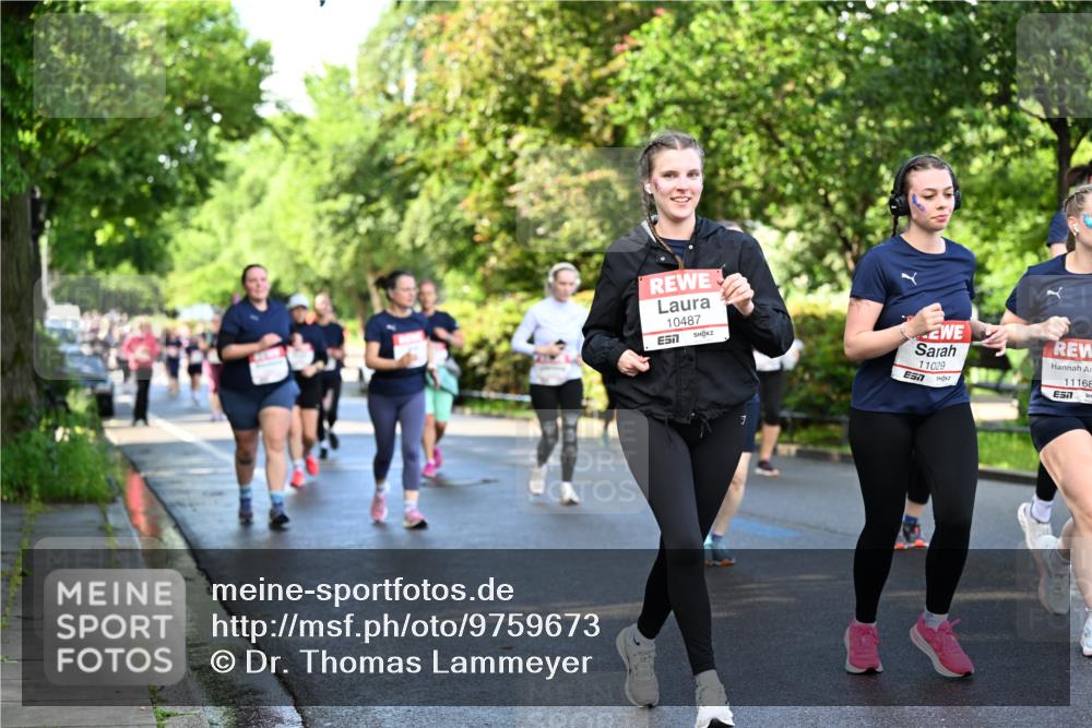14.06.2026 - REWE Women's Run Dr. Thomas Lammeyer http://msf.ph/oto/9759673 14.06.2026 09:24:14 Laufen 10487, 1, 11029, 7, 11168, 7 meine-sportfotos.de