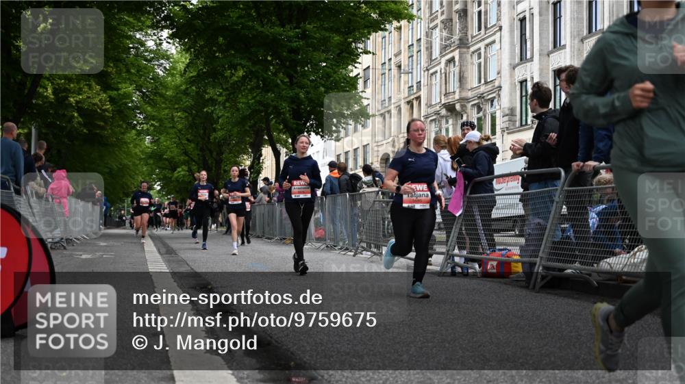 14.06.2026 - REWE Women's Run J. Mangold http://msf.ph/oto/9759675 14.06.2026 11:02:02 Ziel 5192, 5261, 5309, 5511, 5579, 5685, 5689, 5780, 5932 meine-sportfotos.de