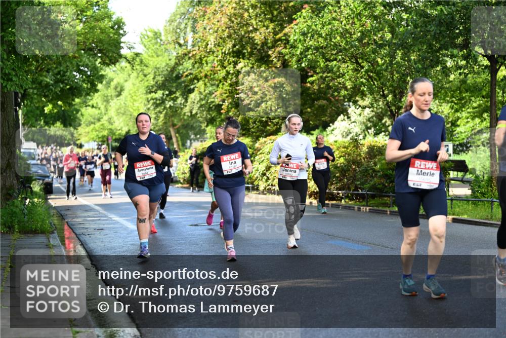 14.06.2026 - REWE Women's Run Dr. Thomas Lammeyer http://msf.ph/oto/9759687 14.06.2026 09:24:16 Laufen 10941, 10187, 10200, 10695, 57 meine-sportfotos.de
