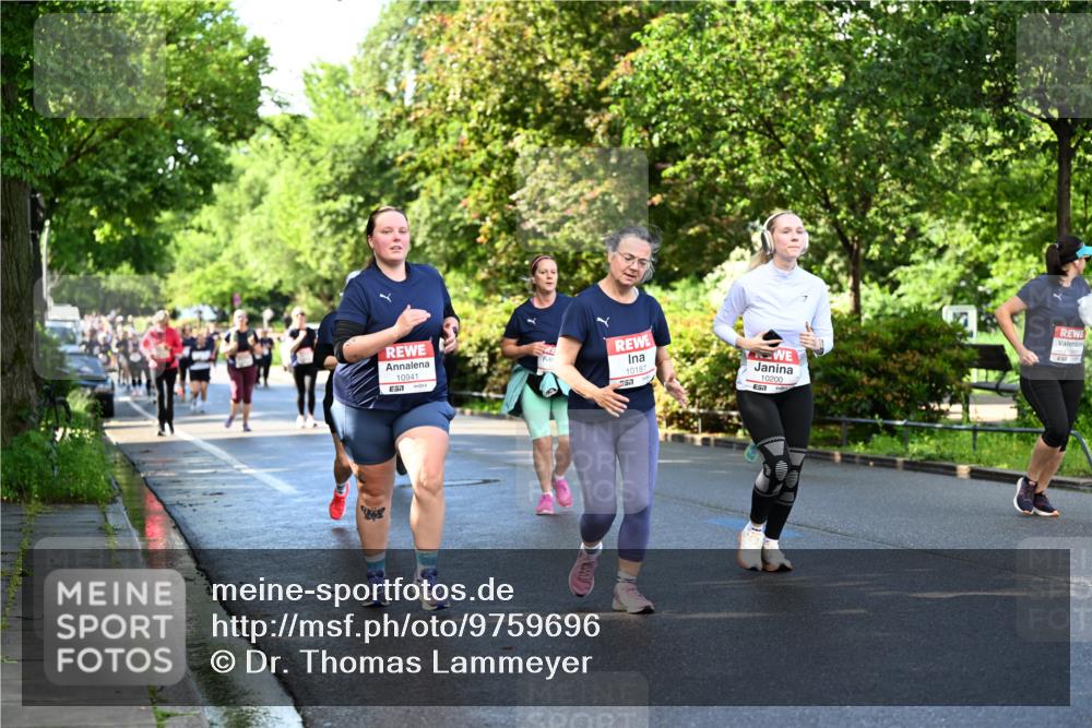 14.06.2026 - REWE Women's Run Dr. Thomas Lammeyer http://msf.ph/oto/9759696 14.06.2026 09:24:17 Laufen 10941, 657, 10187, 357, 10200, 7, 1136 meine-sportfotos.de