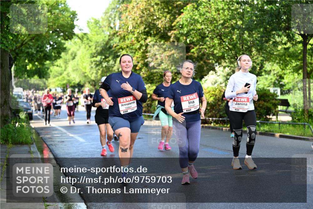 14.06.2026 - REWE Women's Run Dr. Thomas Lammeyer http://msf.ph/oto/9759703 14.06.2026 09:24:17 Laufen 10941, 7, 10187, 57, 10200 meine-sportfotos.de