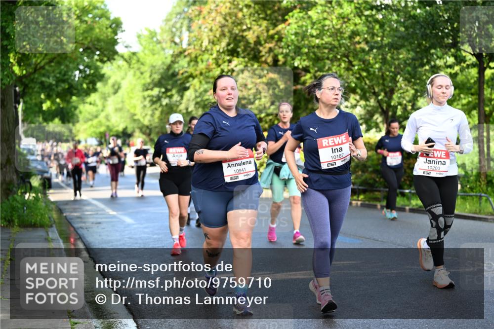 14.06.2026 - REWE Women's Run Dr. Thomas Lammeyer http://msf.ph/oto/9759710 14.06.2026 09:24:18 Laufen 10941, 7, 10187, 7, 10200, 57 meine-sportfotos.de