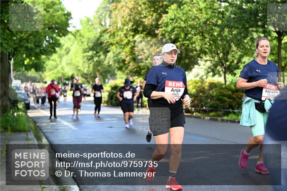 14.06.2026 - REWE Women's Run Dr. Thomas Lammeyer http://msf.ph/oto/9759735 14.06.2026 09:24:20 Laufen 909, 10883 meine-sportfotos.de