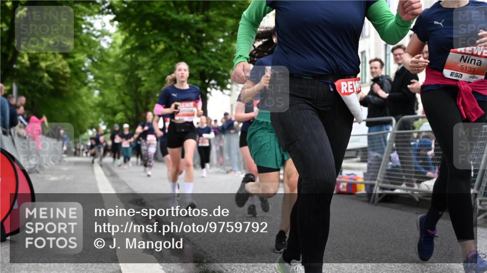 14.06.2026 - REWE Women's Run J. Mangold http://msf.ph/oto/9759792 14.06.2026 11:02:20 Ziel 5133, 5179, 5260, 5372, 5428, 5521, 5540, 5644, 5704, 5777, 5802, 5935 meine-sportfotos.de