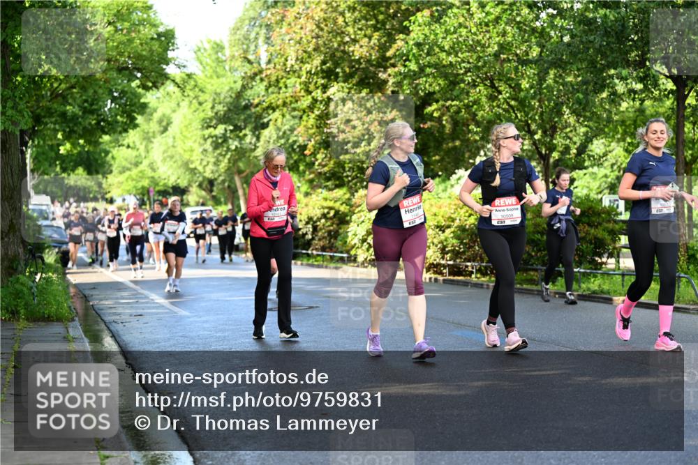 14.06.2026 - REWE Women's Run Dr. Thomas Lammeyer http://msf.ph/oto/9759831 14.06.2026 09:24:26 Laufen 1146, 10509 meine-sportfotos.de