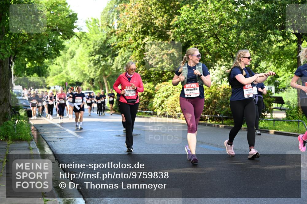 14.06.2026 - REWE Women's Run Dr. Thomas Lammeyer http://msf.ph/oto/9759838 14.06.2026 09:24:27 Laufen 10161, 11461, 7, 1050, 57 meine-sportfotos.de