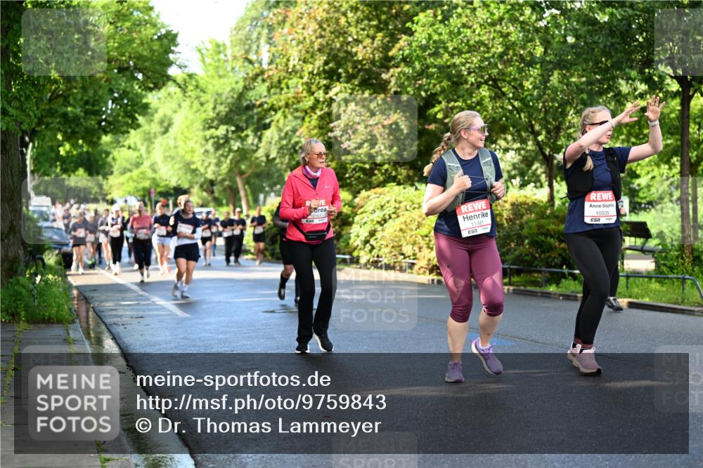 14.06.2026 - REWE Women's Run Dr. Thomas Lammeyer http://msf.ph/oto/9759843 14.06.2026 09:24:27 Laufen 10161, 11461, 10509 meine-sportfotos.de