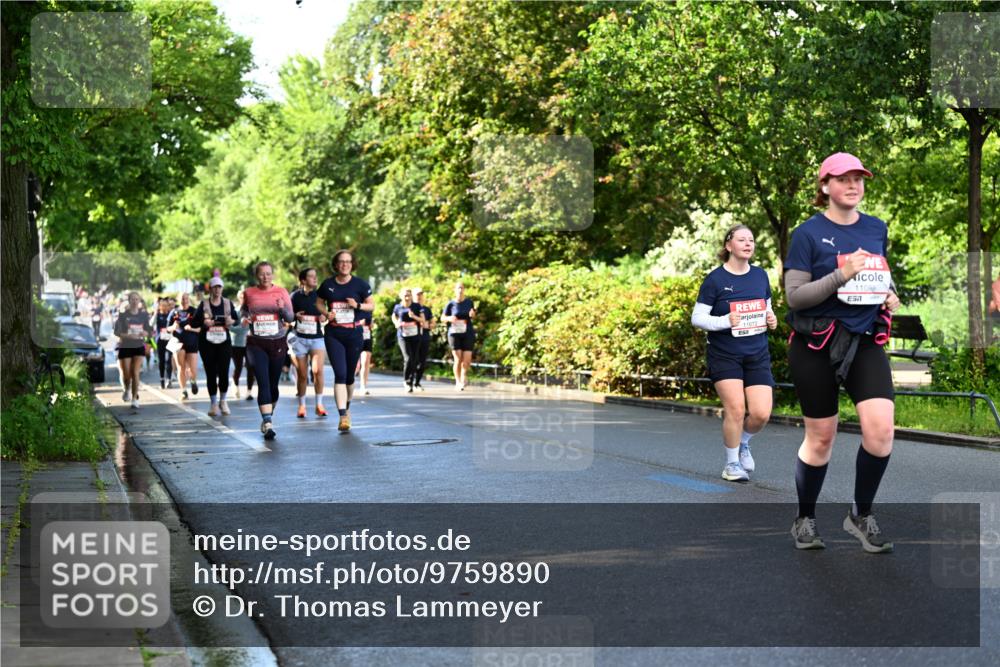 14.06.2026 - REWE Women's Run Dr. Thomas Lammeyer http://msf.ph/oto/9759890 14.06.2026 09:24:31 Laufen 11072, 11088 meine-sportfotos.de