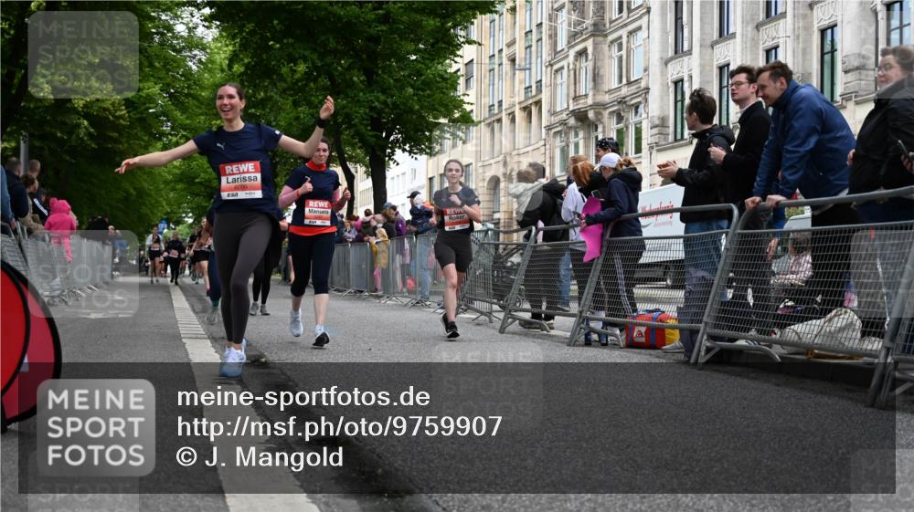 14.06.2026 - REWE Women's Run J. Mangold http://msf.ph/oto/9759907 14.06.2026 11:02:35 Ziel 5243, 5247, 5482, 5503, 5512, 5528, 5529, 5530, 5572, 5688, 6006 meine-sportfotos.de