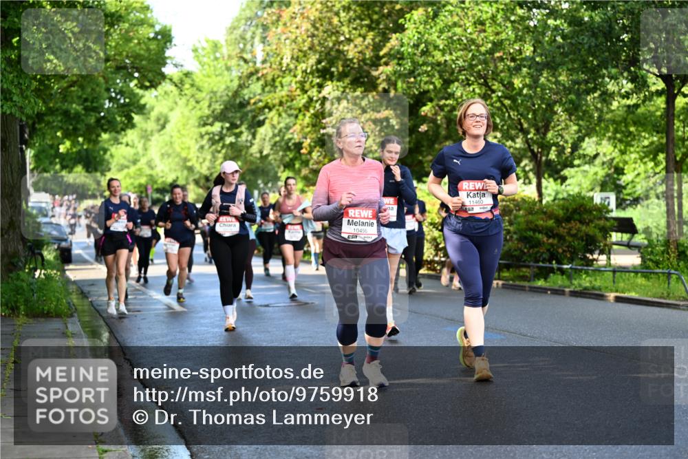 14.06.2026 - REWE Women's Run Dr. Thomas Lammeyer http://msf.ph/oto/9759918 14.06.2026 09:24:36 Laufen 10456, 11460 meine-sportfotos.de