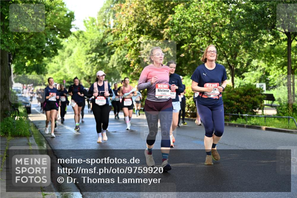 14.06.2026 - REWE Women's Run Dr. Thomas Lammeyer http://msf.ph/oto/9759920 14.06.2026 09:24:37 Laufen 10456, 57, 460 meine-sportfotos.de