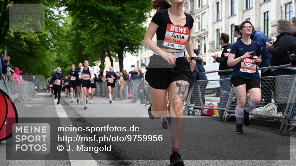 14.06.2026 - REWE Women's Run J. Mangold http://msf.ph/oto/9759956 14.06.2026 11:02:43 Ziel 5077, 5161, 5285, 5512, 5525, 5578, 5657, 5742, 5798, 5838 meine-sportfotos.de