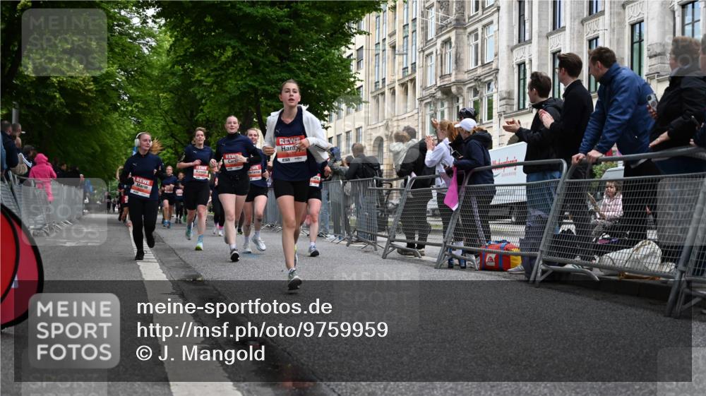 14.06.2026 - REWE Women's Run J. Mangold http://msf.ph/oto/9759959 14.06.2026 11:02:44 Ziel 5077, 5161, 5285, 5512, 5525, 5578, 5657, 5742, 5798, 5838 meine-sportfotos.de
