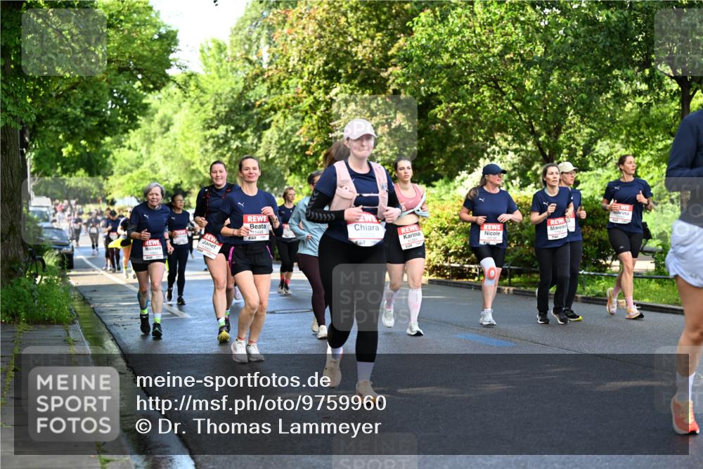 14.06.2026 - REWE Women's Run Dr. Thomas Lammeyer http://msf.ph/oto/9759960 14.06.2026 09:24:39 Laufen 10865, 11449, 5, 650 meine-sportfotos.de