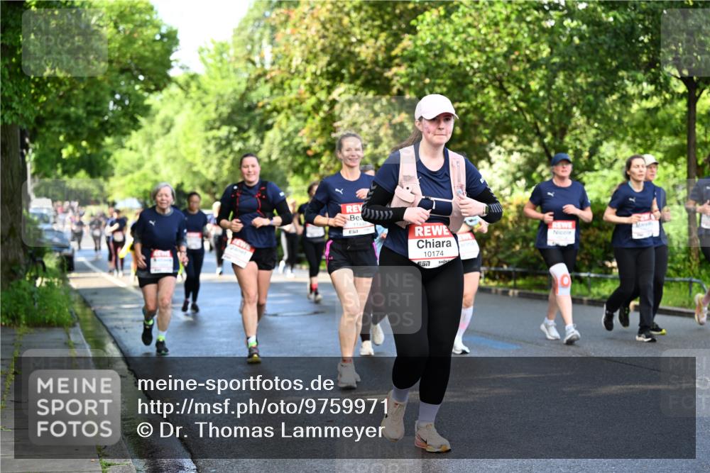 14.06.2026 - REWE Women's Run Dr. Thomas Lammeyer http://msf.ph/oto/9759971 14.06.2026 09:24:40 Laufen 11449, 10174 meine-sportfotos.de