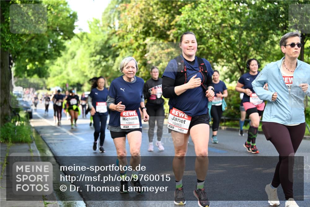 14.06.2026 - REWE Women's Run Dr. Thomas Lammeyer http://msf.ph/oto/9760015 14.06.2026 09:24:43 Laufen 10866, 7, 10865 meine-sportfotos.de