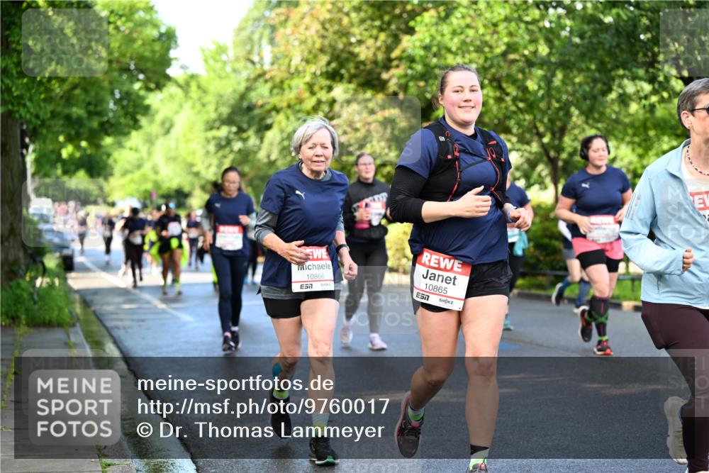 14.06.2026 - REWE Women's Run Dr. Thomas Lammeyer http://msf.ph/oto/9760017 14.06.2026 09:24:43 Laufen 10866, 7, 10865, 57 meine-sportfotos.de