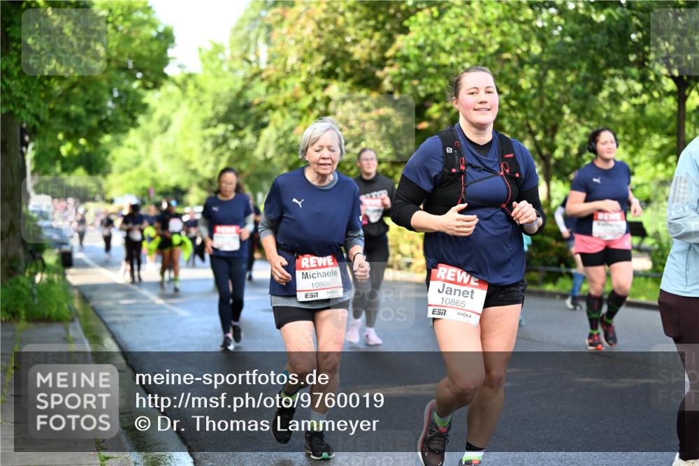14.06.2026 - REWE Women's Run Dr. Thomas Lammeyer http://msf.ph/oto/9760019 14.06.2026 09:24:43 Laufen 10866, 57, 10865 meine-sportfotos.de