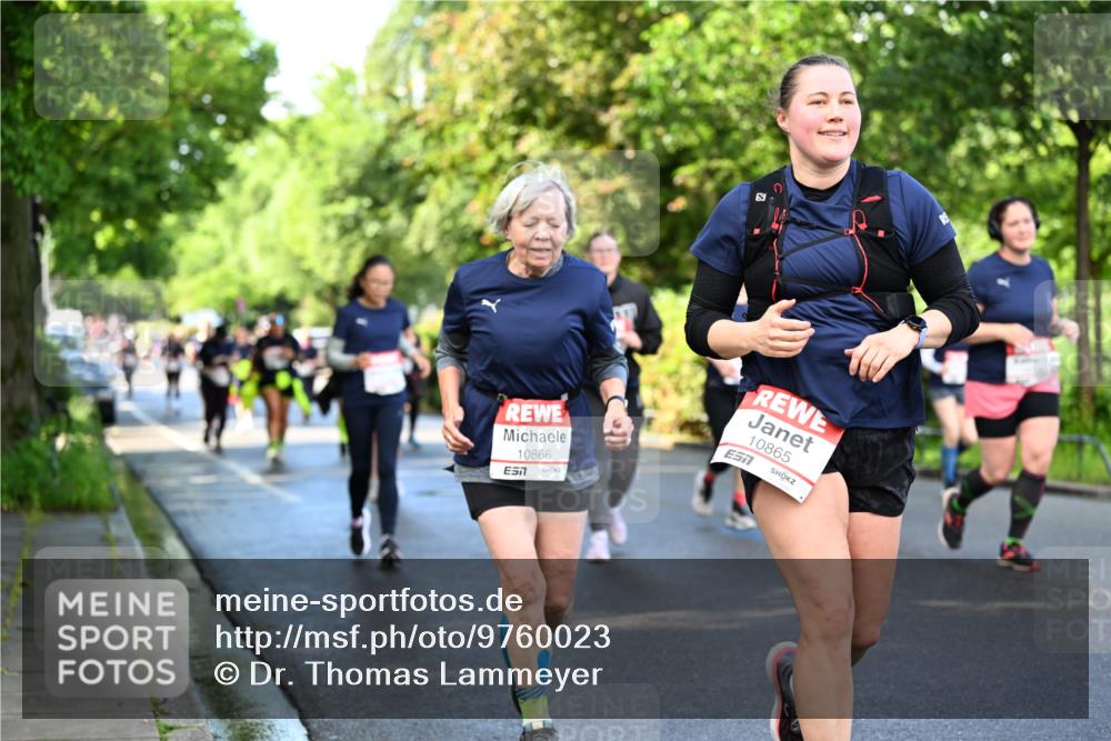 14.06.2026 - REWE Women's Run Dr. Thomas Lammeyer http://msf.ph/oto/9760023 14.06.2026 09:24:43 Laufen 10866, 7, 10865, 7 meine-sportfotos.de