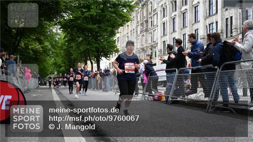 14.06.2026 - REWE Women's Run J. Mangold http://msf.ph/oto/9760067 14.06.2026 11:02:58 Ziel 5331, 5367, 5449, 5460, 5557, 5736, 5750, 5751, 5783, 5784, 5795, 5890, 5891, 5957, 5983, 5988 meine-sportfotos.de