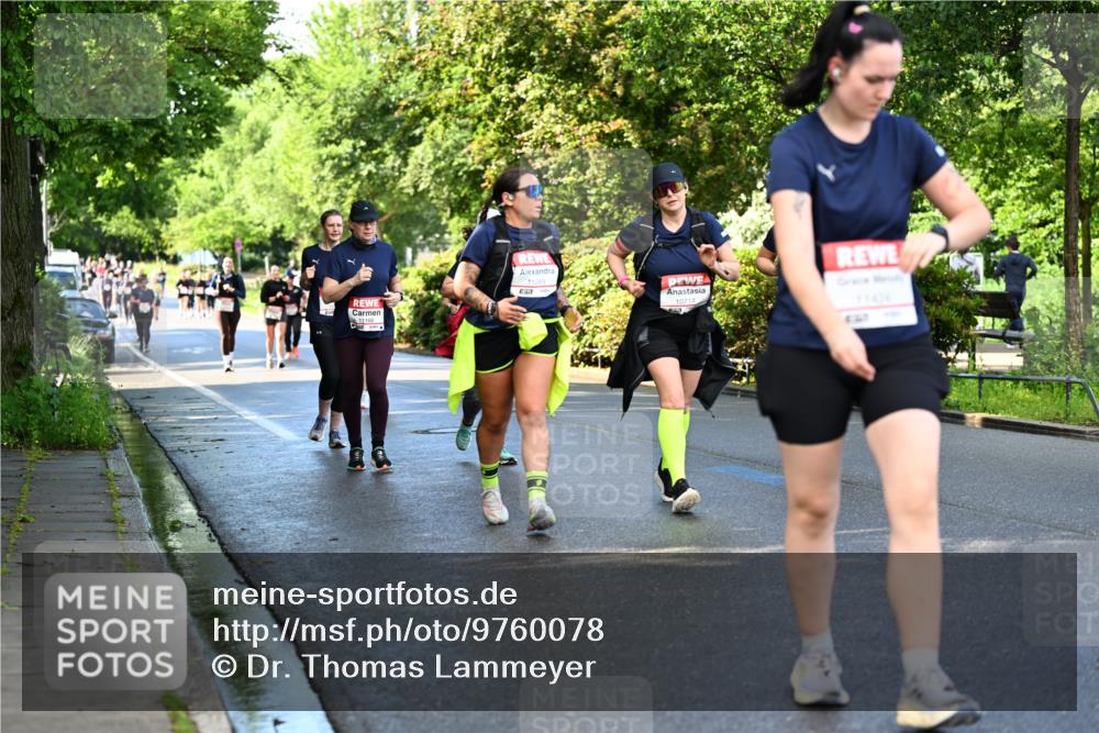 14.06.2026 - REWE Women's Run Dr. Thomas Lammeyer http://msf.ph/oto/9760078 14.06.2026 09:24:50 Laufen 11249, 7, 10714 meine-sportfotos.de