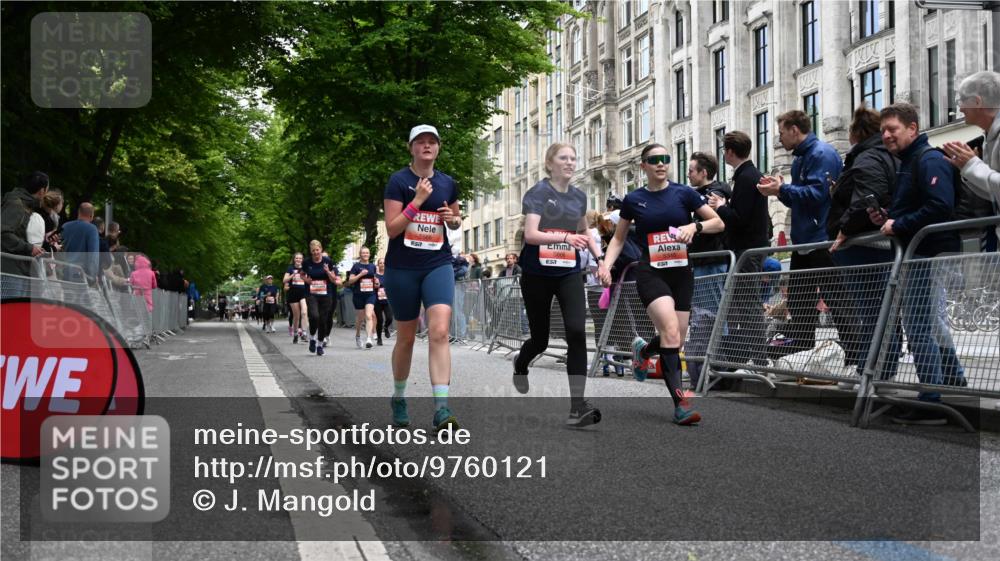 14.06.2026 - REWE Women's Run J. Mangold http://msf.ph/oto/9760121 14.06.2026 11:03:07 Ziel 5292, 5293, 5345, 5356, 5367, 5566, 5623, 5835, 5866, 5885, 5988, 6009 meine-sportfotos.de