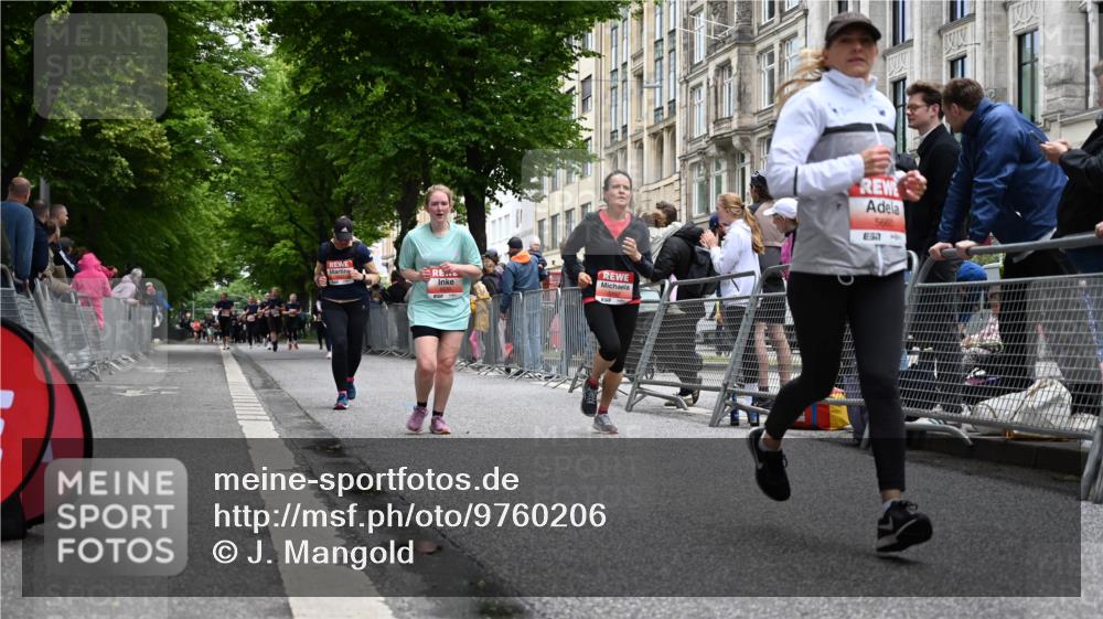 14.06.2026 - REWE Women's Run J. Mangold http://msf.ph/oto/9760206 14.06.2026 11:03:27 Ziel 5030, 5297, 5457, 5660, 5951 meine-sportfotos.de