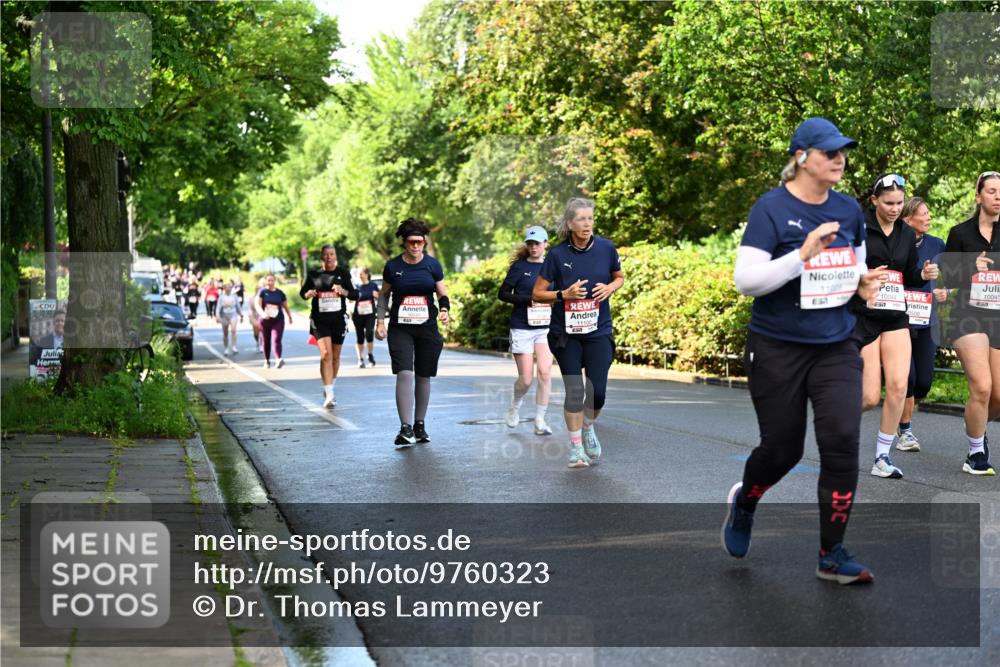 14.06.2026 - REWE Women's Run Dr. Thomas Lammeyer http://msf.ph/oto/9760323 14.06.2026 09:25:22 Laufen 853, 11008, 10044, 10045 meine-sportfotos.de