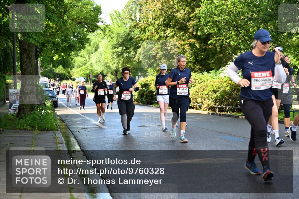 14.06.2026 - REWE Women's Run Dr. Thomas Lammeyer http://msf.ph/oto/9760328 14.06.2026 09:25:23 Laufen 11100, 11009, 10044, 11151 meine-sportfotos.de