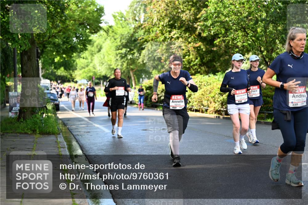14.06.2026 - REWE Women's Run Dr. Thomas Lammeyer http://msf.ph/oto/9760361 14.06.2026 09:25:25 Laufen 10141, 7, 11151, 657, 11100 meine-sportfotos.de