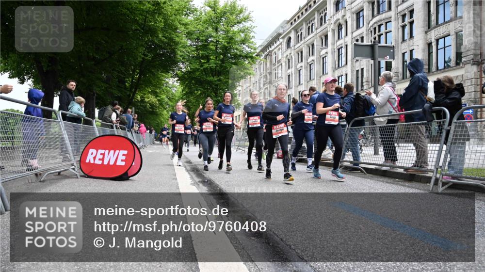 14.06.2026 - REWE Women's Run J. Mangold http://msf.ph/oto/9760408 14.06.2026 11:04:06 Ziel 5044, 5045, 5183, 5203, 5212, 5249, 5282, 5289, 5290, 5294, 5346, 5349, 5350, 5392, 5417, 5471, 5619, 5760, 5826, 5863, 5984, 6050 meine-sportfotos.de