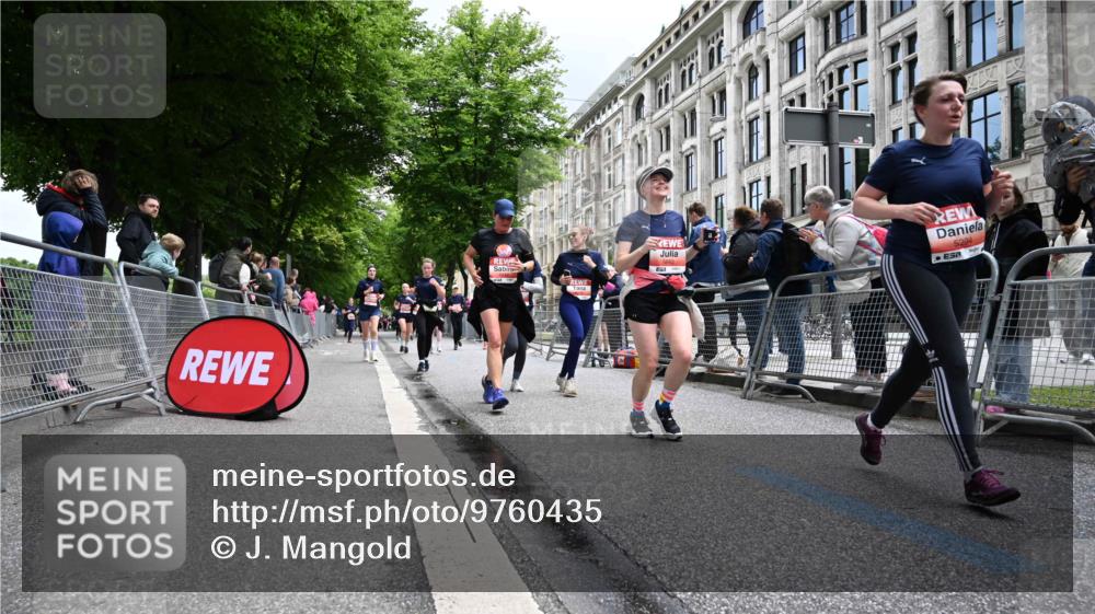 14.06.2026 - REWE Women's Run J. Mangold http://msf.ph/oto/9760435 14.06.2026 11:04:10 Ziel 5044, 5045, 5183, 5203, 5212, 5238, 5282, 5289, 5290, 5294, 5349, 5350, 5392, 5417, 5471, 5474, 5611, 5633, 5760, 5826, 5863, 5889, 5934, 5984 meine-sportfotos.de