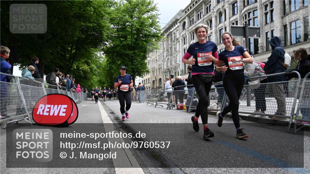 14.06.2026 - REWE Women's Run J. Mangold http://msf.ph/oto/9760537 14.06.2026 11:04:21 Ziel 5188, 5272, 5513, 5522, 5523 meine-sportfotos.de