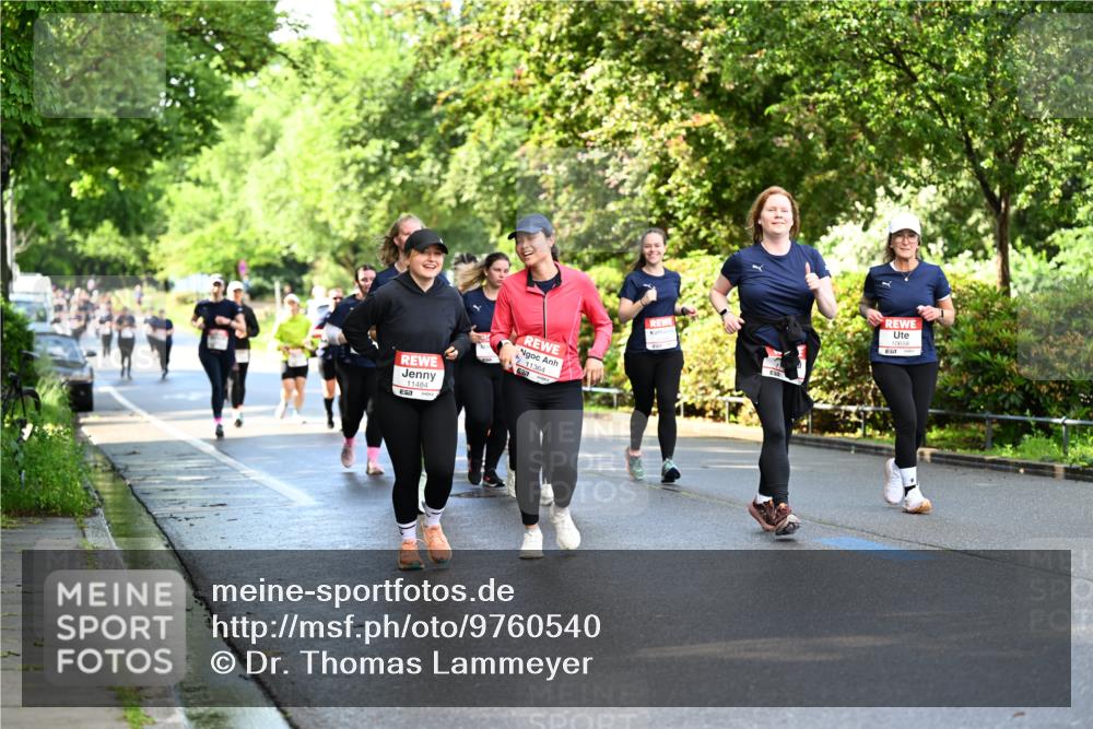 14.06.2026 - REWE Women's Run Dr. Thomas Lammeyer http://msf.ph/oto/9760540 14.06.2026 09:25:56 Laufen 11364, 11484, 7, 10658 meine-sportfotos.de