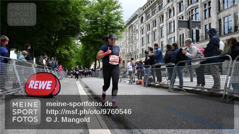 14.06.2026 - REWE Women's Run J. Mangold http://msf.ph/oto/9760546 14.06.2026 11:04:22 Ziel 5188, 5273, 5408, 5513, 5522, 5523, 6058 meine-sportfotos.de