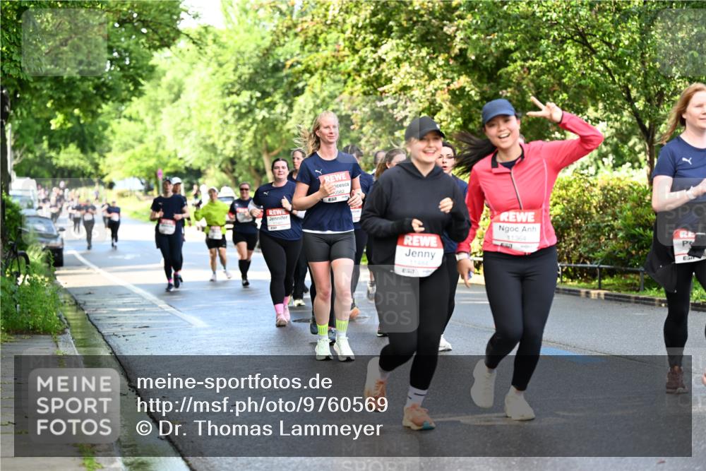 14.06.2026 - REWE Women's Run Dr. Thomas Lammeyer http://msf.ph/oto/9760569 14.06.2026 09:25:58 Laufen 57, 0562, 11484, 57, 11364 meine-sportfotos.de