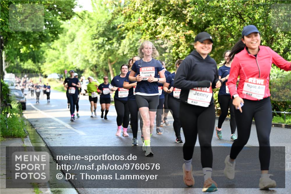 14.06.2026 - REWE Women's Run Dr. Thomas Lammeyer http://msf.ph/oto/9760576 14.06.2026 09:25:58 Laufen 10562, 11464, 857, 11364 meine-sportfotos.de
