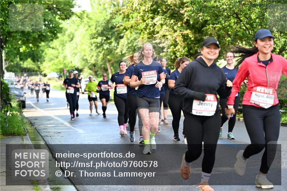 14.06.2026 - REWE Women's Run Dr. Thomas Lammeyer http://msf.ph/oto/9760578 14.06.2026 09:25:58 Laufen 10562, 11484, 857, 11364 meine-sportfotos.de
